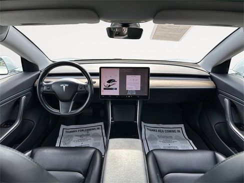 Used 2018 Tesla Model 3 Long Range image 10