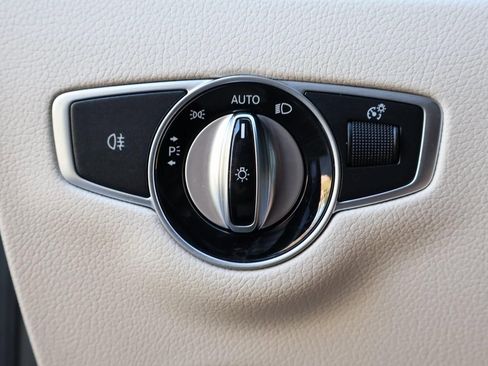 Used 2022 Mercedes-Benz E 450 4MATIC Sedan image 19