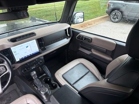 Used 2022 Ford Bronco Wildtrak AWD/4WD image 19