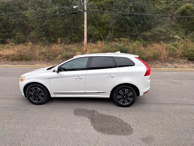 Used 2016 Volvo XC60 T5 Platinum w/ Protection Package FWD image 5