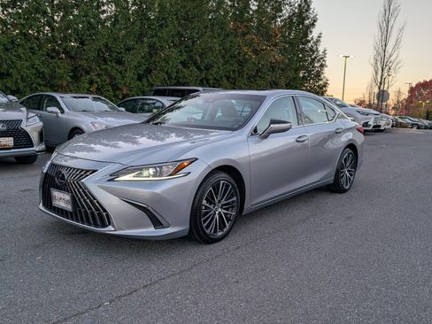 Certified 2025 Lexus ES 300h 300h image 7