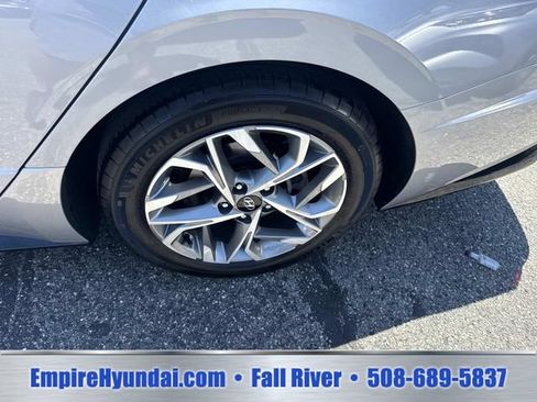 Certified 2023 Hyundai Sonata SEL w/ Cargo Package FWD image 11