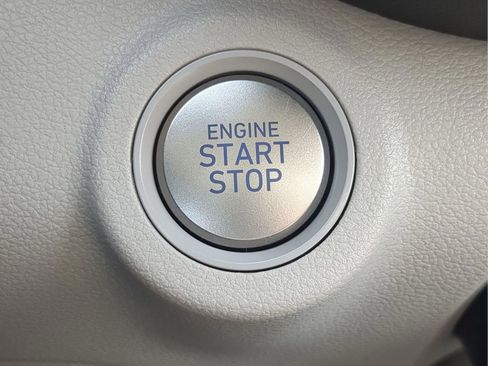 New 2026 Hyundai Venue SEL FWD image 35