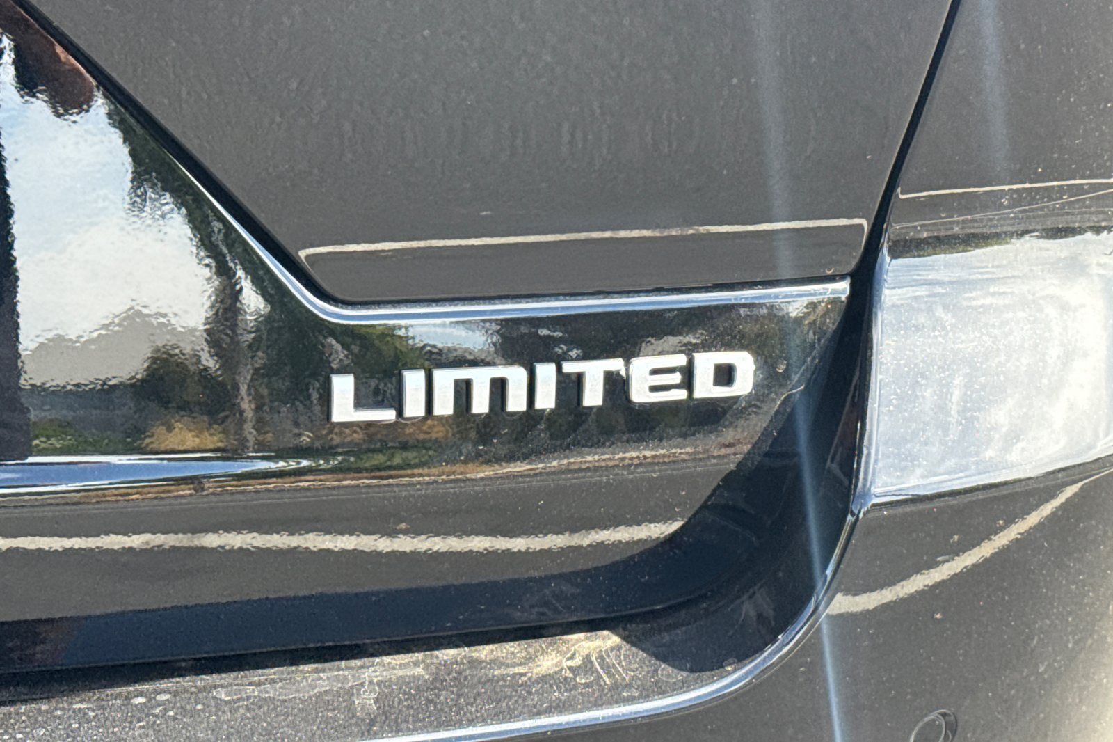 Used 2024 Jeep Grand Cherokee Limited RWD image 13
