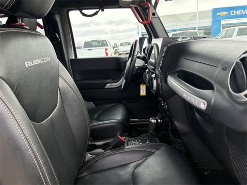 Used 2016 Jeep Wrangler Unlimited Rubicon image 21