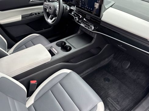 Used 2024 Honda Prologue Touring image 36