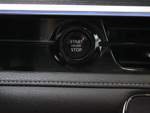 Used 2025 INFINITI QX80 Sensory AWD/4WD image 18