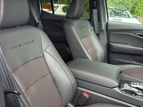 Used 2024 Honda Ridgeline Black Edition image 11