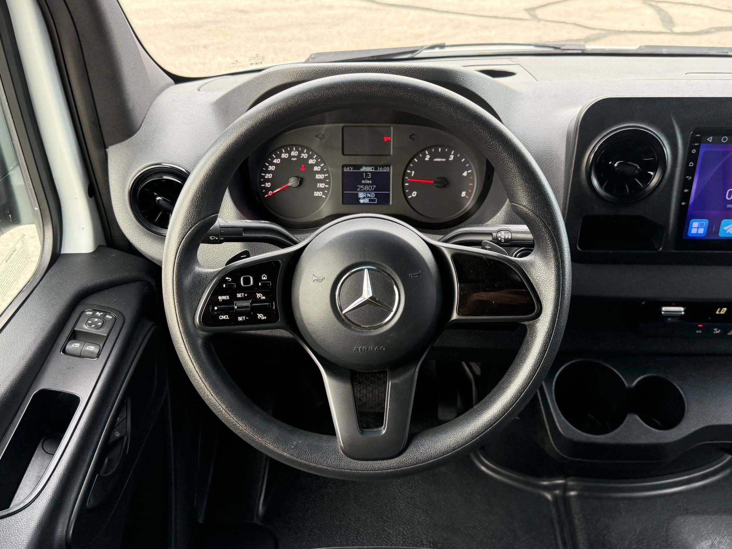 Used 2021 Mercedes-Benz Sprinter 2500 w/ Driver Convenience Package image 18