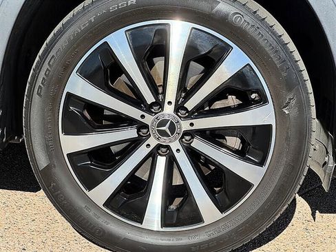 Used 2022 Mercedes-Benz GLB 250 4MATIC w/ Premium Package Lite image 38