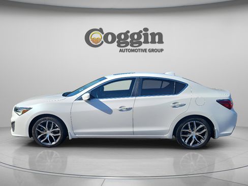 Used 2021 Acura ILX w/ Premium Package image 3