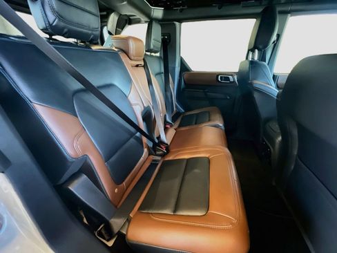 Used 2024 Ford Bronco Outer Banks AWD/4WD image 26