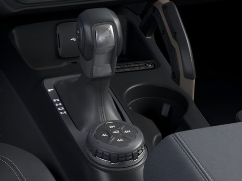 New 2025 Ford Bronco Badlands image 17