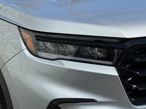 New 2025 Honda Pilot TrailSport image 23