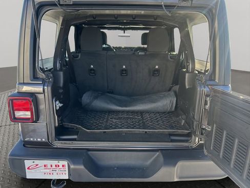 Used 2019 Jeep Wrangler Unlimited Sport S image 23