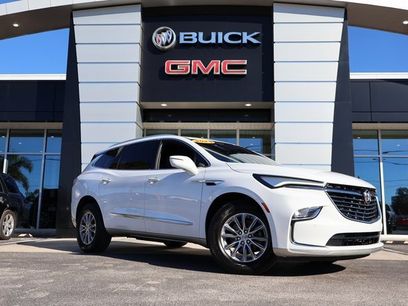 Certified 2023 Buick Enclave Essence