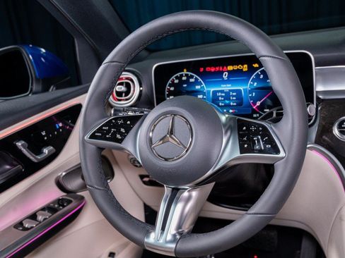 New 2026 Mercedes-Benz GLC 300 image 16