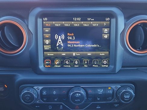 Used 2023 Jeep Gladiator Mojave w/ Cold Weather Group image 14