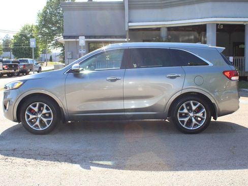 Used 2017 Kia Sorento SX FWD image 4