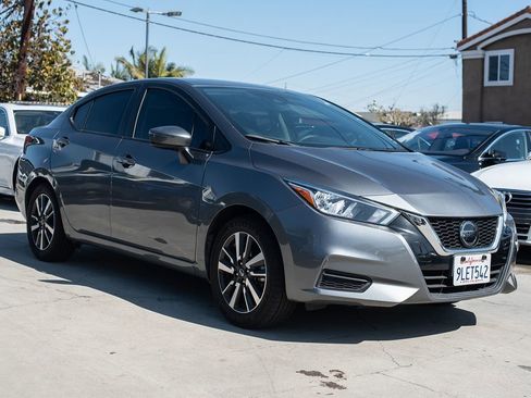 Used 2021 Nissan Versa SV image 1