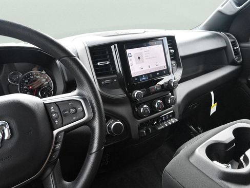 Used 2025 RAM 1500 Tradesman AWD/4WD image 23