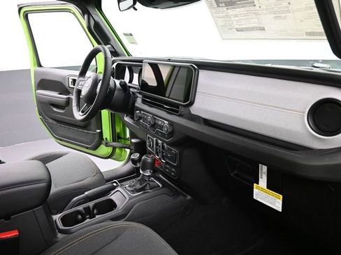 New 2026 Jeep Gladiator Willys AWD/4WD image 24