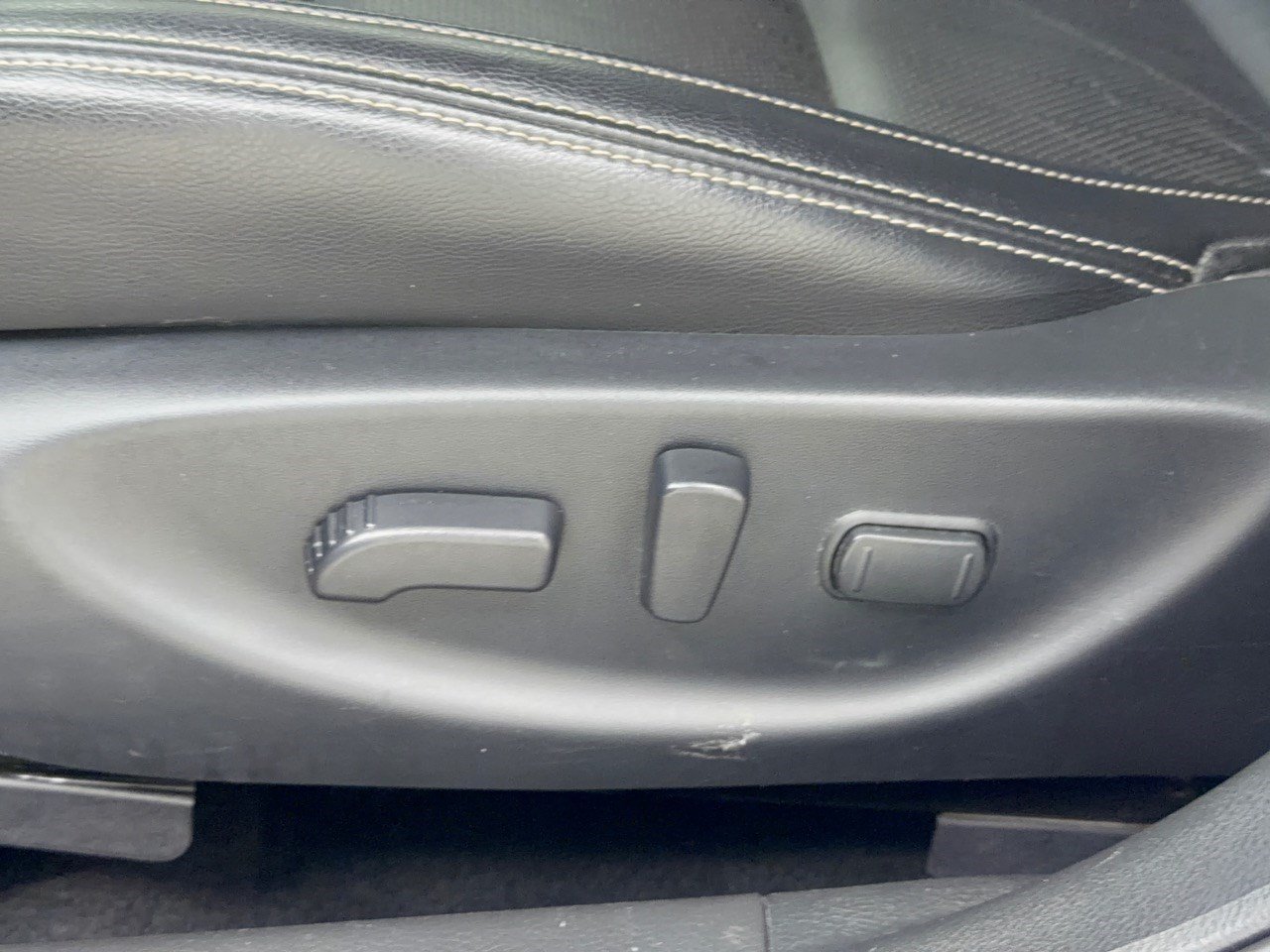 Used 2020 Nissan Maxima 3.5 SL w/ Floor Mat Group FWD image 16