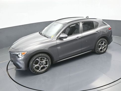 Used 2023 Alfa Romeo Stelvio Sprint image 50