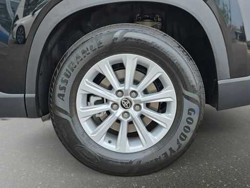 Used 2025 Toyota Grand Highlander AWD image 32