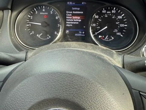 Certified 2020 Nissan Rogue SV w/ Premium Package image 9