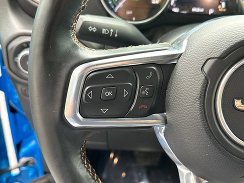 Used 2022 Jeep Wrangler Unlimited Sahara AWD/4WD image 25