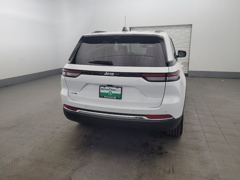 Used 2023 Jeep Grand Cherokee 4WD 4xe w/ Luxury Tech Group II image 7