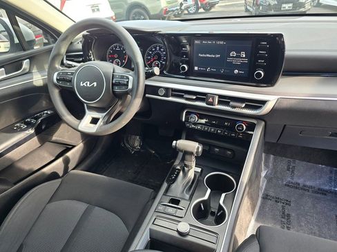 Used 2022 Kia K5 LXS FWD image 11