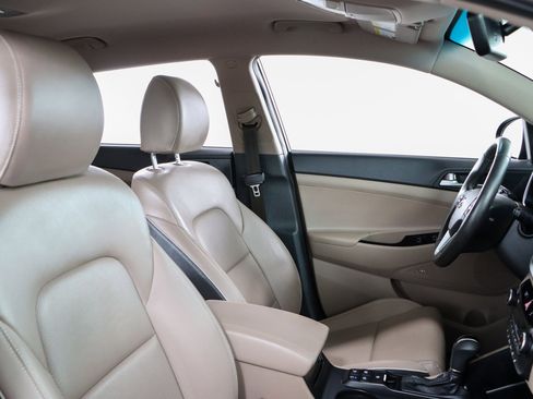 Used 2021 Hyundai Tucson Limited image 27