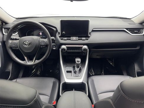 Used 2024 Toyota RAV4 XLE Premium image 52