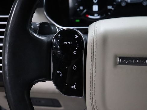 Used 2020 Land Rover Range Rover HSE image 28