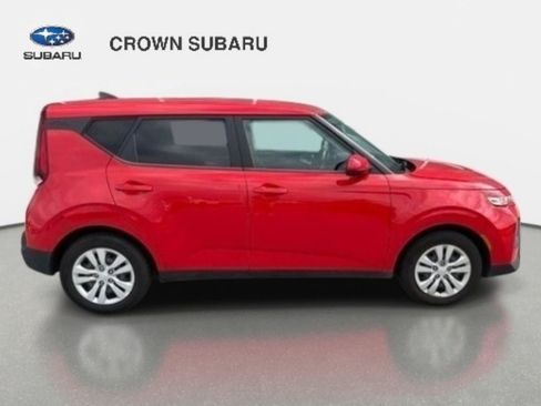 Used 2022 Kia Soul LX FWD image 5