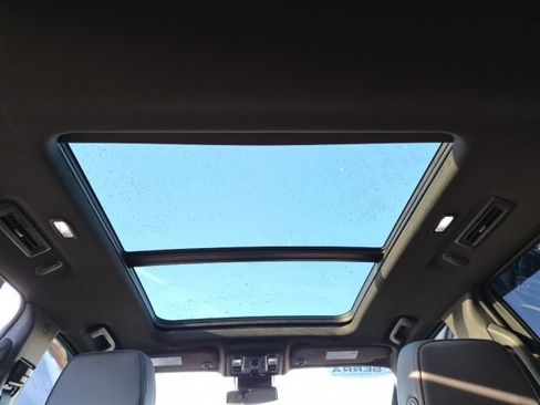 Used 2024 Chevrolet Tahoe RST w/ Luxury Package image 34