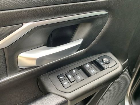 Used 2025 RAM 1500 Big Horn AWD/4WD image 13
