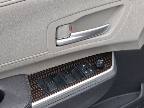 Used 2022 Toyota Sienna XLE image 35