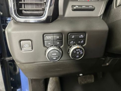 Used 2024 GMC Sierra 2500 Denali Ultimate image 19