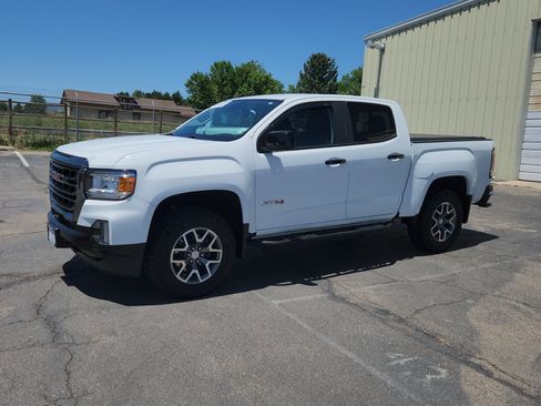Used 2021 GMC Canyon AT4 w/ Driver Alert Package AWD/4WD image 3