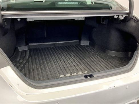 Used 2024 Toyota Camry XSE image 27