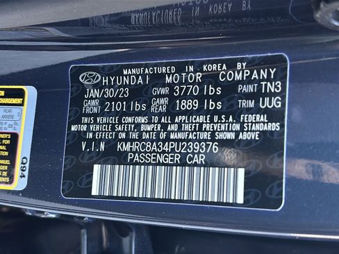 Certified 2023 Hyundai Venue Limited FWD image 43
