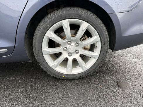 Used 2015 Buick LaCrosse Premium image 30