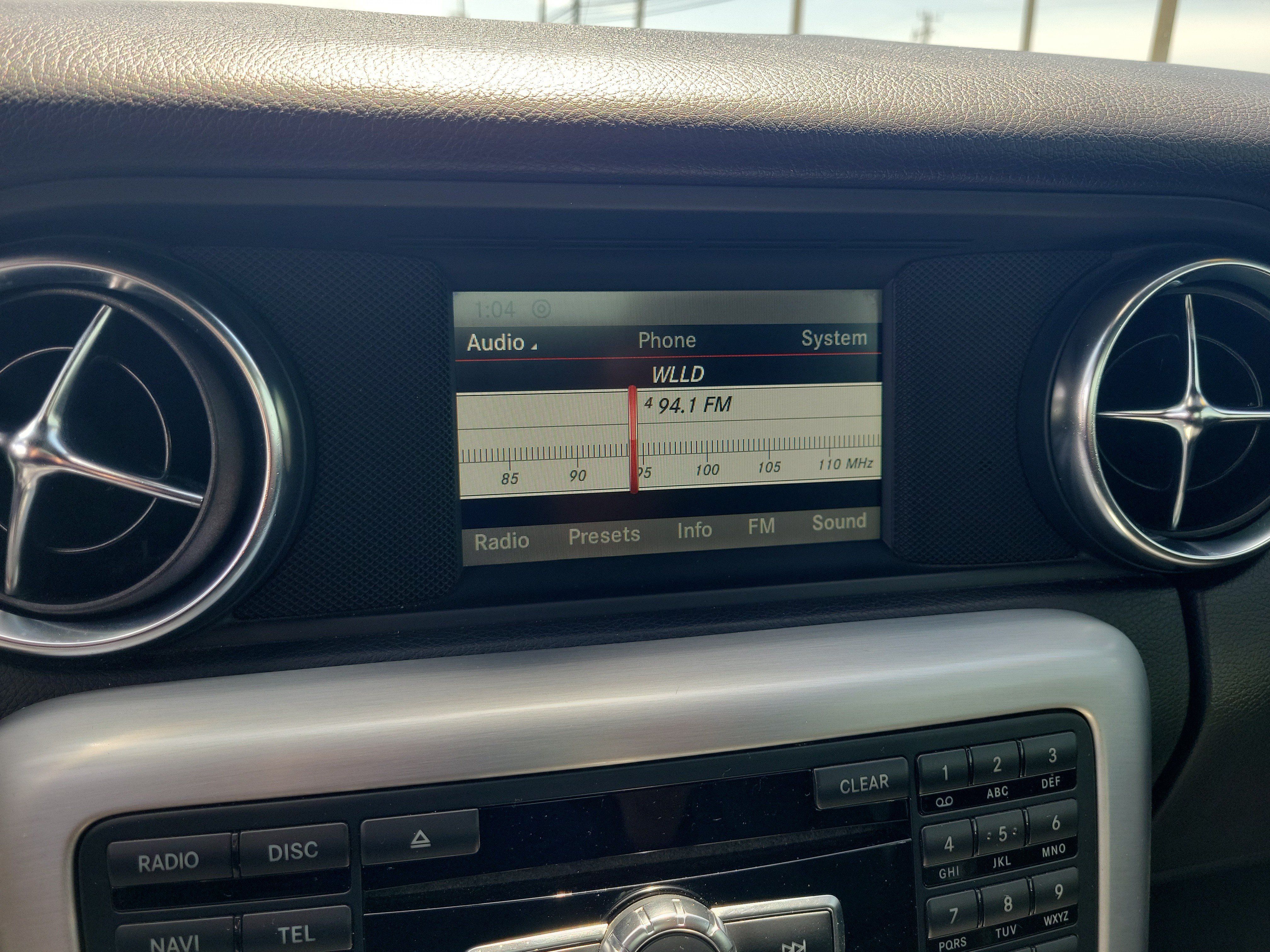 Used 2013 Mercedes-Benz SLK 250 image 28