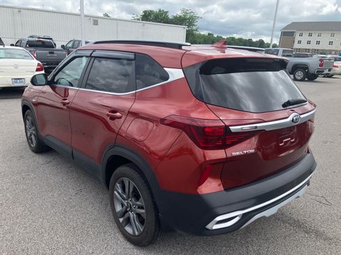 Used 2021 Kia Seltos S AWD/4WD image 5