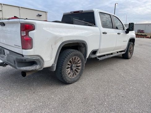 Used 2022 Chevrolet Silverado 2500 Custom image 6