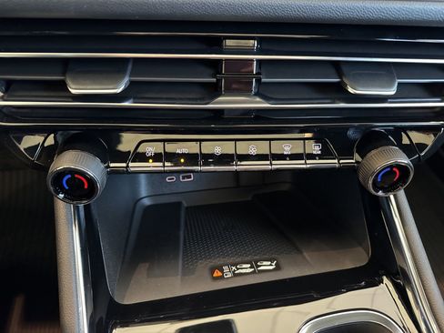 New 2026 Chevrolet Traverse Z71 w/ Driver Confidence Package image 31