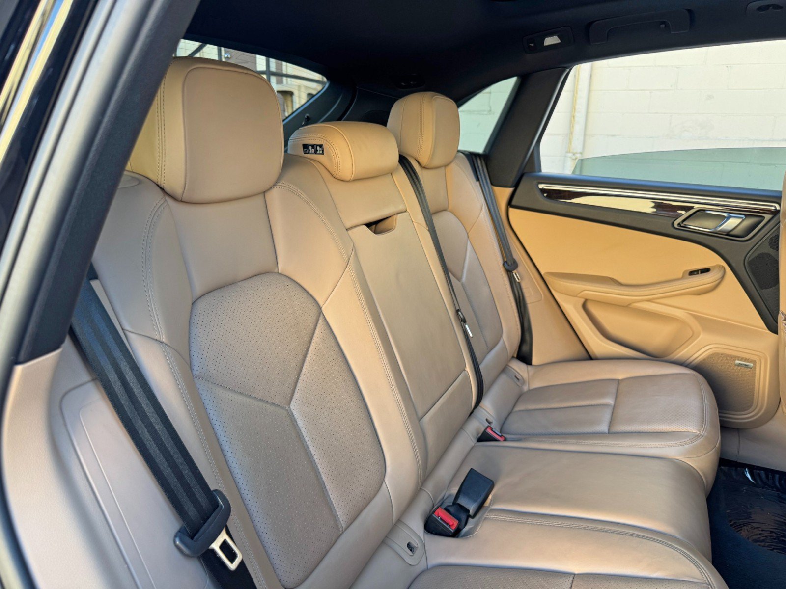 Used 2020 Porsche Macan S AWD/4WD image 41